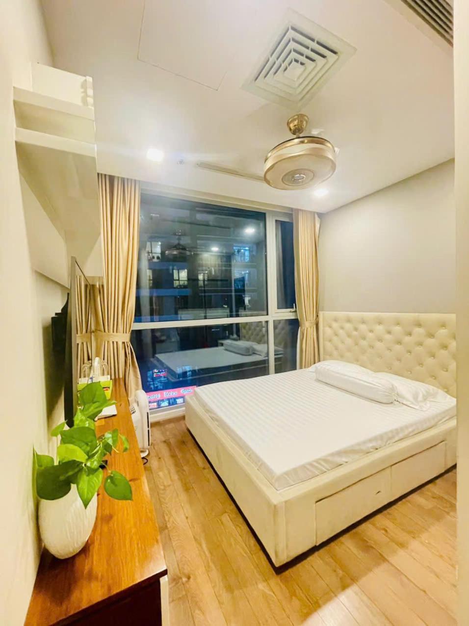 Hana Homestay- 1 Phong Ngu Trong Ho Chu Nha Dang O Tai Vinhome Park Tan Cang Binh Thanh Hcm- Sat Landmark 81 * TP. Hồ Chí Minh