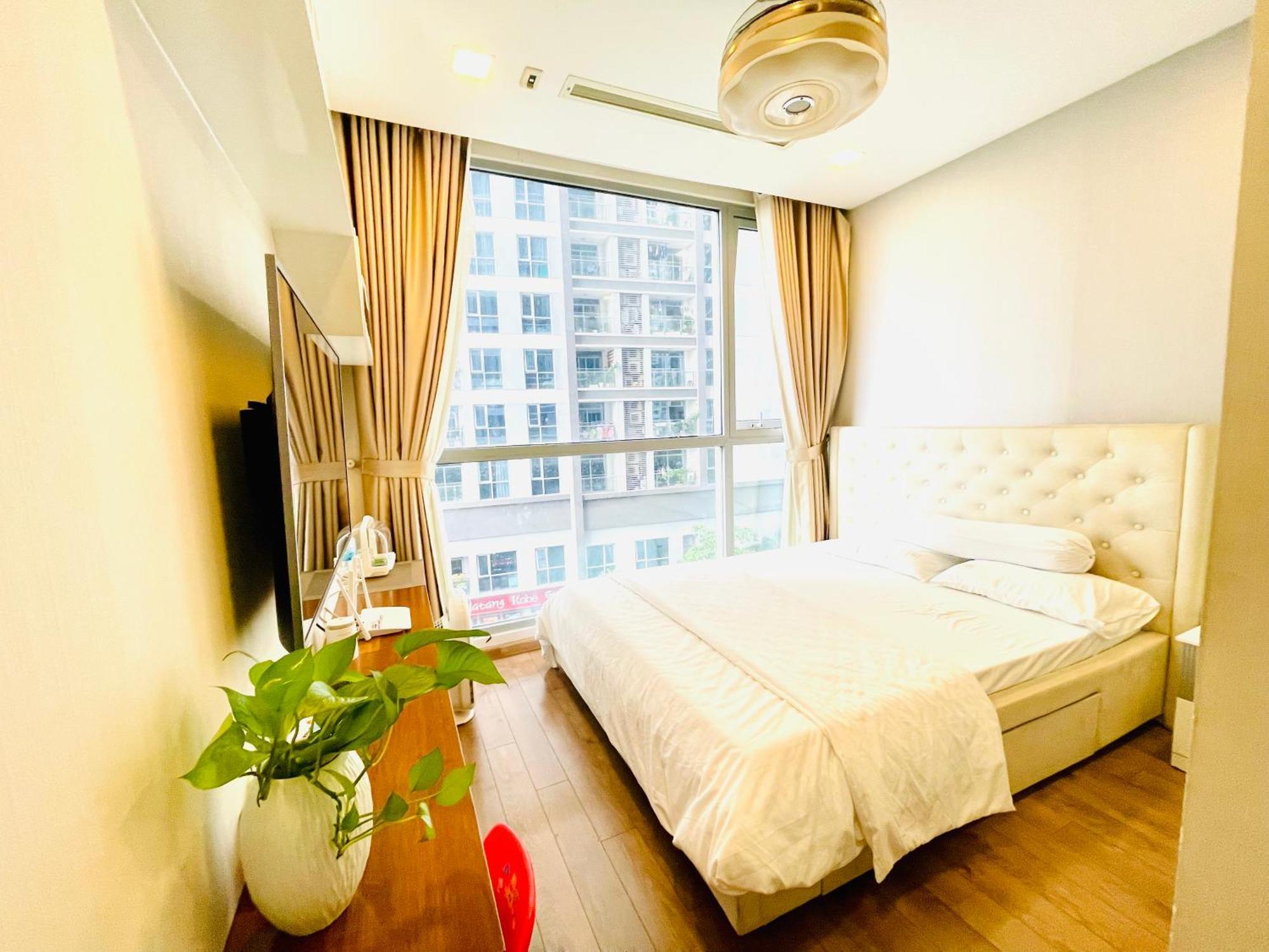 Hana Homestay- 1 Phong Ngu Trong Ho Chu Nha Dang O Tai Park 4-vinhome Park Tan Cang Binh Thanh Hcm- Sat Landmark 81 *
